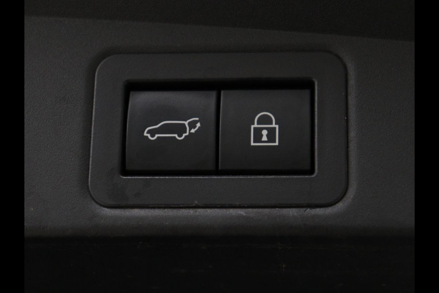 Toyota Corolla 2.0 Hybrid Business Sport Intro Adaptive cruise | Achteruitrij camera | Head Up | Navigatie | Carplay | Bluetooth | JBL Sound | Climate control |