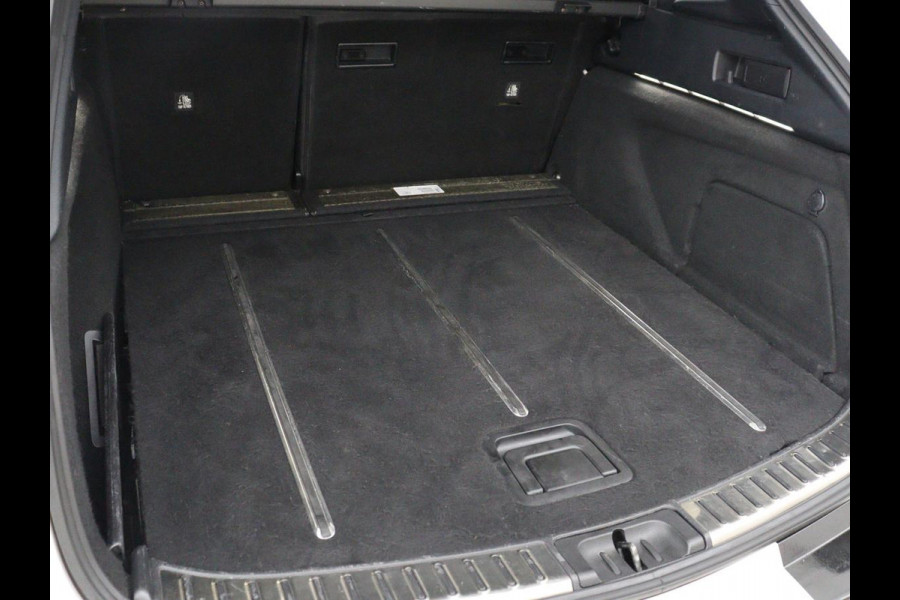 Toyota Corolla 2.0 Hybrid Business Sport Intro Adaptive cruise | Achteruitrij camera | Head Up | Navigatie | Carplay | Bluetooth | JBL Sound | Climate control |