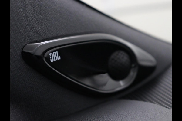 Toyota Corolla 2.0 Hybrid Business Sport Intro Adaptive cruise | Achteruitrij camera | Head Up | Navigatie | Carplay | Bluetooth | JBL Sound | Climate control |