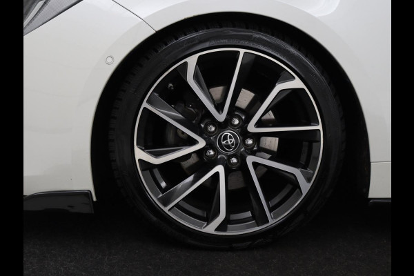 Toyota Corolla 2.0 Hybrid Business Sport Intro Adaptive cruise | Achteruitrij camera | Head Up | Navigatie | Carplay | Bluetooth | JBL Sound | Climate control |