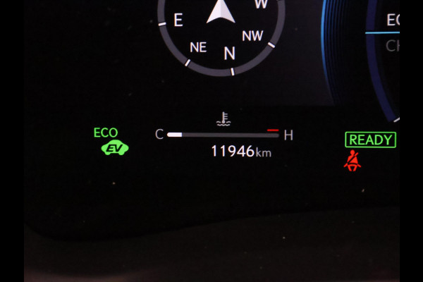 Lexus LBX Relax 2WD | 1e eigenaar | Dealer Onderhouden | Navigatie | Stoelverwarming + Leder |