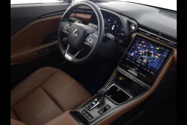Lexus LBX Relax 2WD | 1e eigenaar | Dealer Onderhouden | Navigatie | Stoelverwarming + Leder |