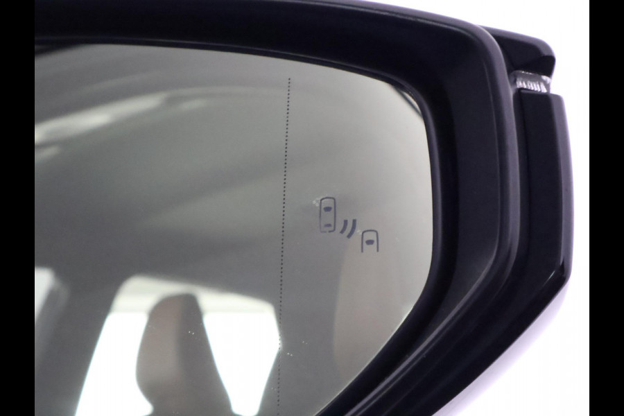 Lexus LBX Relax 2WD | 1e eigenaar | Dealer Onderhouden | Navigatie | Stoelverwarming + Leder |