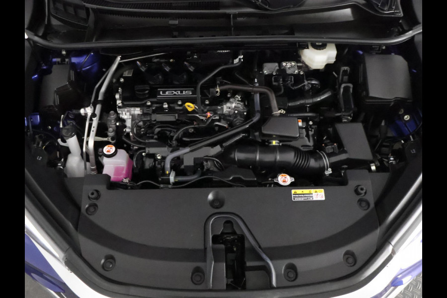 Lexus LBX Relax 2WD | 1e eigenaar | Dealer Onderhouden | Navigatie | Stoelverwarming + Leder |