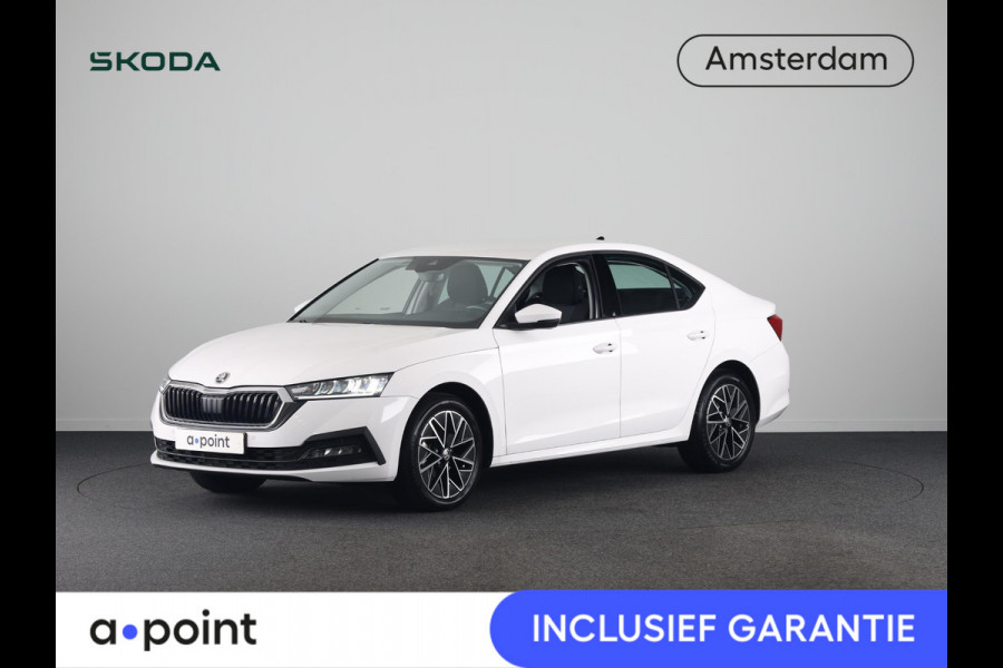 Škoda Octavia Ambition 1.0 e-TSI 110pk DSG-7 | Navigatie | Park Assist | Stoelverwarming | Led verlichting | 17 inch zwarte velgen | Verlengde garantie