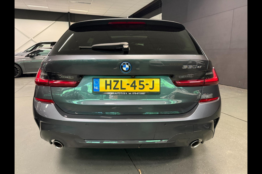 BMW 3 Serie Touring 330e M-SPORT SOH 98%/PANO/H-KARDON/V-COCKPIT/NAVI/CAM/DAB/CARPLAY///