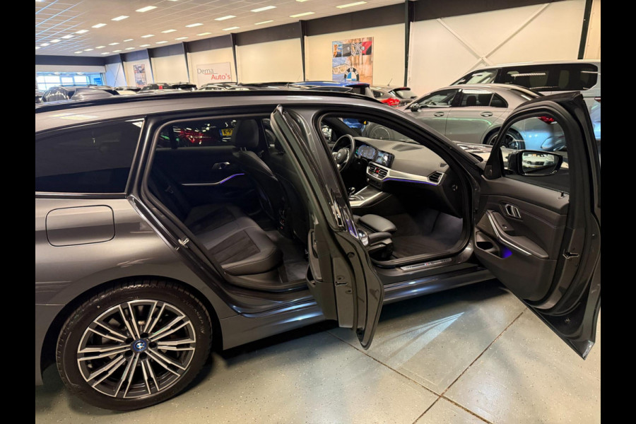 BMW 3 Serie Touring 330e M-SPORT SOH 98%/PANO/H-KARDON/V-COCKPIT/NAVI/CAM/DAB/CARPLAY///