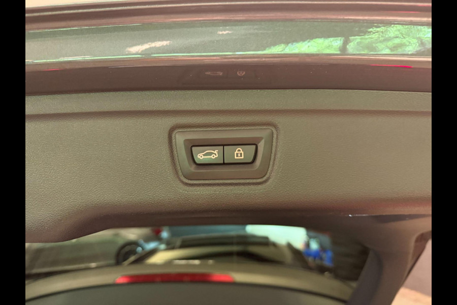 BMW 3 Serie Touring 330e M-SPORT SOH 98%/PANO/H-KARDON/V-COCKPIT/NAVI/CAM/DAB/CARPLAY///
