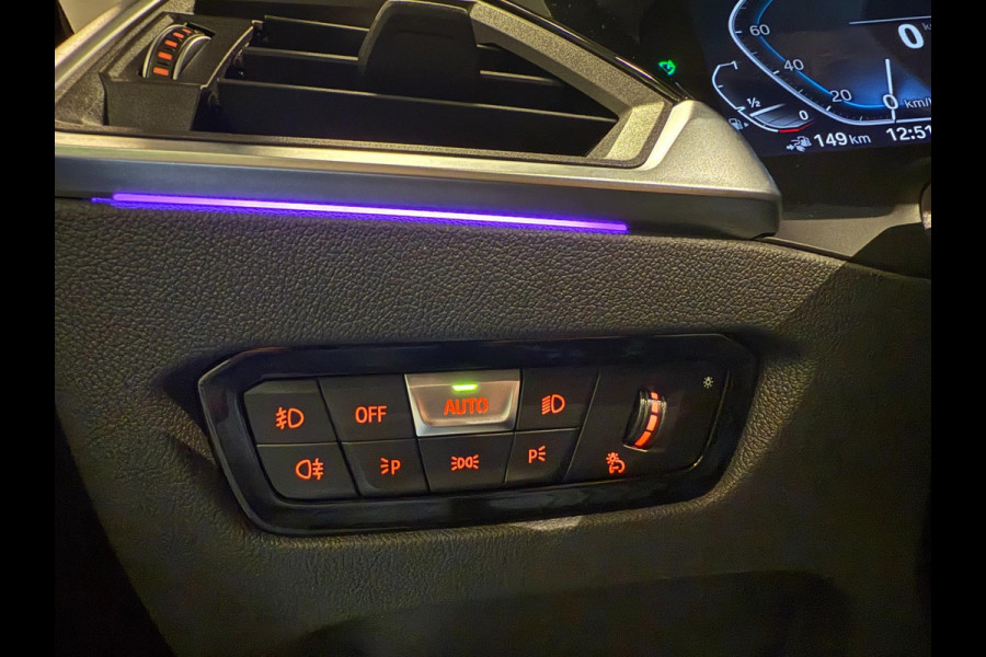 BMW 3 Serie Touring 330e M-SPORT SOH 98%/PANO/H-KARDON/V-COCKPIT/NAVI/CAM/DAB/CARPLAY///