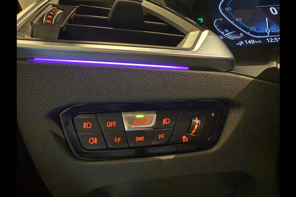 BMW 3 Serie Touring 330e M-SPORT SOH 98%/PANO/H-KARDON/V-COCKPIT/NAVI/CAM/DAB/CARPLAY///