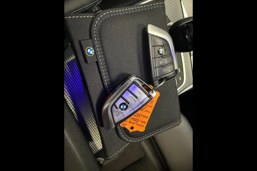 BMW 3 Serie Touring 330e M-SPORT SOH 98%/PANO/H-KARDON/V-COCKPIT/NAVI/CAM/DAB/CARPLAY///