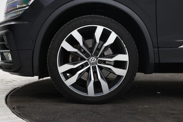 Volkswagen Tiguan 2.0 TSI 4Motion Highline Business R Panorama, Automaat, Trekhaak