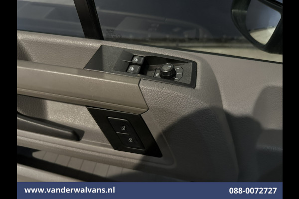 Volkswagen Crafter 2.0 TDI 141pk L3H3 L2H2 Euro6 Airco | Navigatie | Apple Carplay | Chauffeursstoel Android Auto, Parkeersensoren, 3000kg trekvermogen