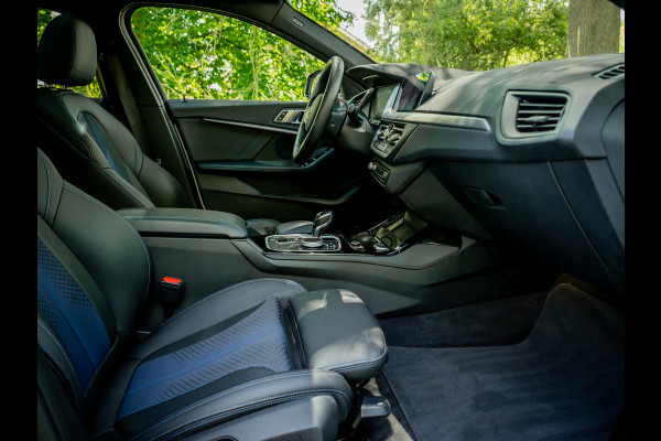 BMW 1-serie 118i High Executive M-sport |Panoramadak|Dealeronderhouden