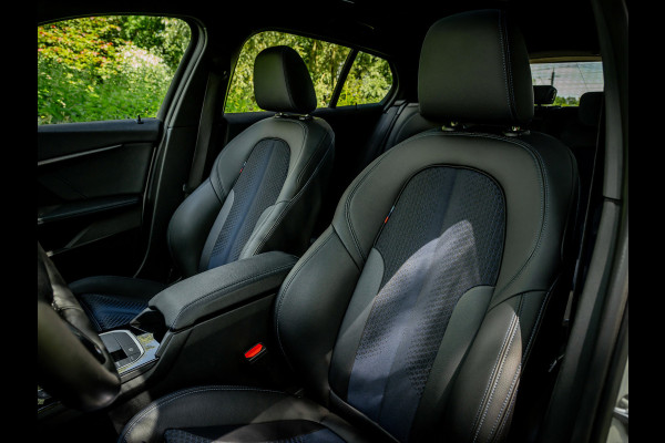 BMW 1-serie 118i High Executive M-sport |Panoramadak|Dealeronderhouden