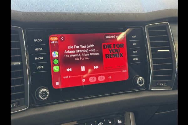 Škoda Kodiaq 1.5 TSI Business Edition | Panoramadak | Apple Carplay | Stoelverwarming