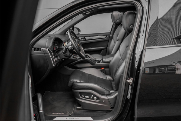 Porsche Cayenne 3.0 E-Hybrid Pano Camera 360° Sport Chrono Luchtvering