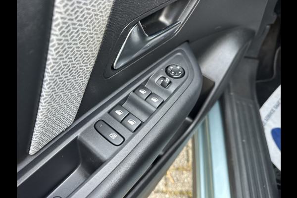 Citroën C4 1.2 Puretech Shine | Leren Bekleding | Trekhaak | Camera | Head-up display