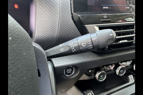 Citroën C4 1.2 Puretech Shine | Leren Bekleding | Trekhaak | Camera | Head-up display