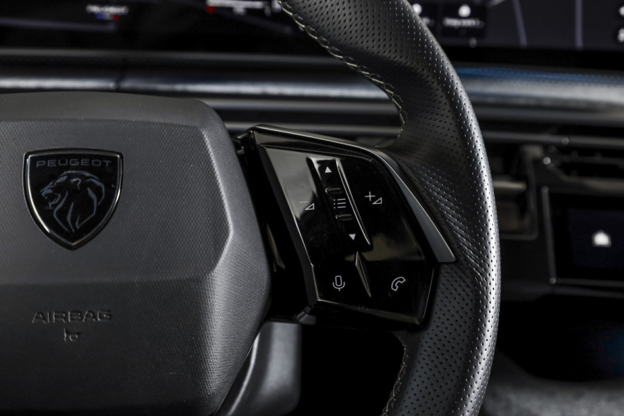 Peugeot 3008 1.2 Hybrid 145 GT | Dig. Cockpit | Adapt. Cruise | Stoel-+stuurverw. | PDC | Camera | NAV+App. Connect | ECC | 19" LM |