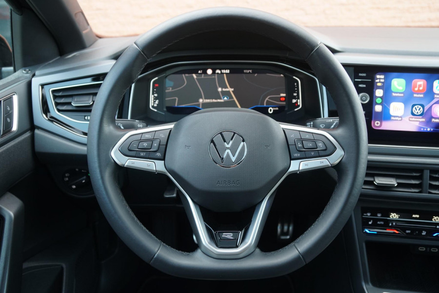 Volkswagen Polo 1.0 TSI R-Line Business + IQ LIGHT / KEYLESS / PANO / CAMERA