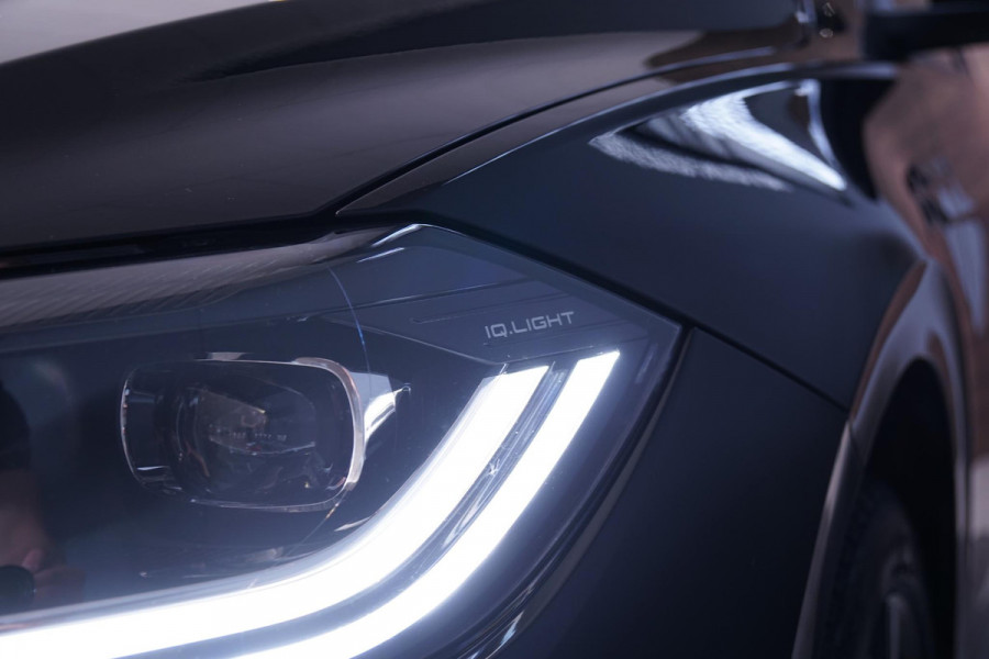 Volkswagen Polo 1.0 TSI R-Line Business + IQ LIGHT / KEYLESS / PANO / CAMERA