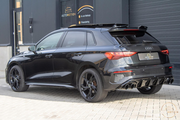 Audi A3 Sportback 40 TFSIe S line RS Bekleding MATRIX PANO MAXTON  ACC