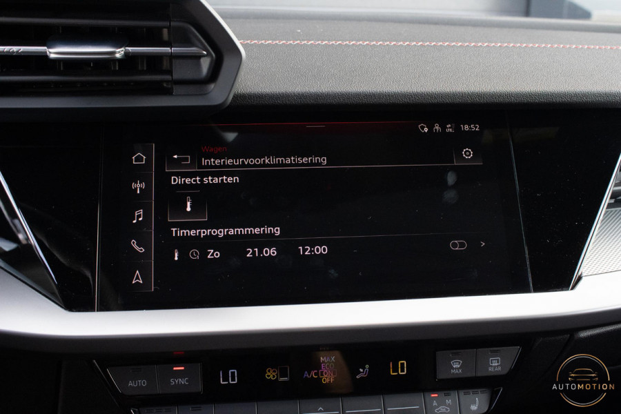 Audi A3 Sportback 40 TFSIe S line RS Bekleding MATRIX PANO MAXTON  ACC