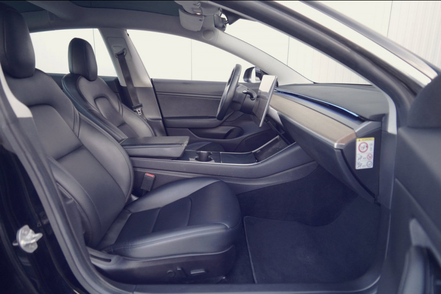 Tesla Model 3 Long Range AWD 75 kWh / SOH 84,3% / NL-Auto / Stoelverw. / Pano / Camera