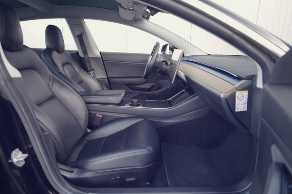 Tesla Model 3 Long Range AWD 75 kWh / SOH 84,3% / NL-Auto / Stoelverw. / Pano / Camera