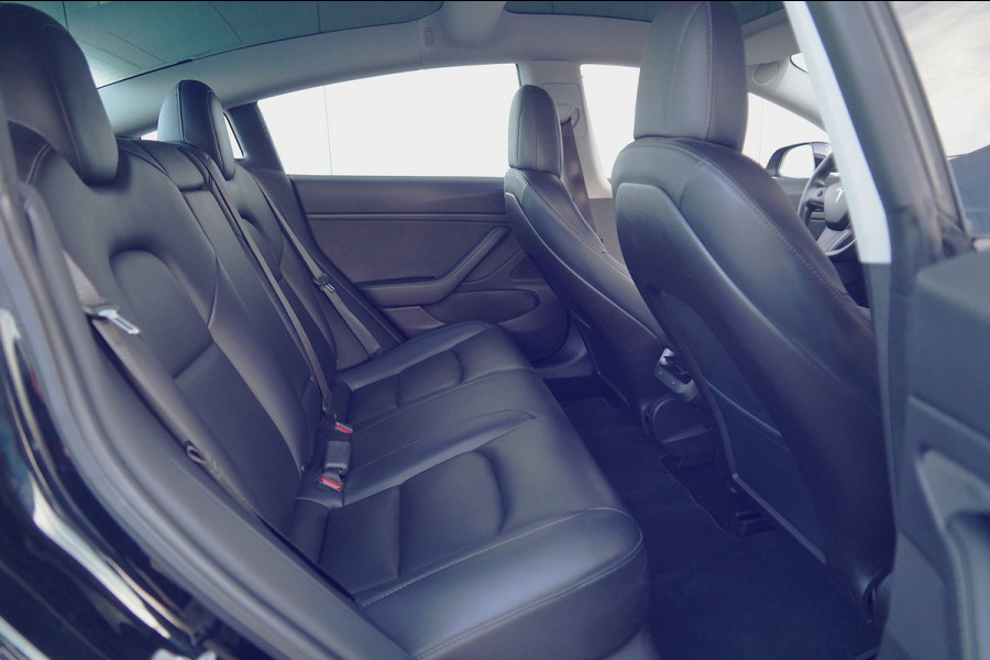 Tesla Model 3 Long Range AWD 75 kWh / SOH 84,3% / NL-Auto / Stoelverw. / Pano / Camera