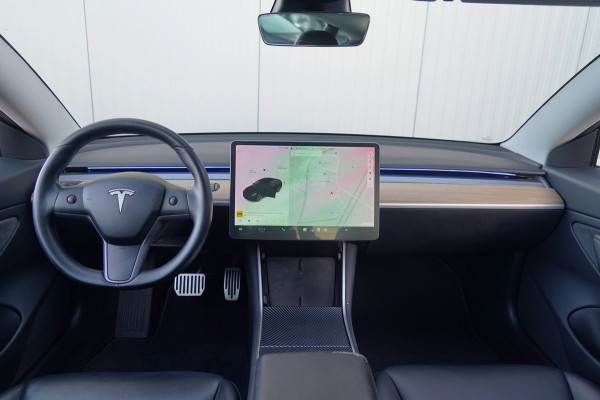Tesla Model 3 Long Range AWD 75 kWh / SOH 84,3% / NL-Auto / Stoelverw. / Pano / Camera