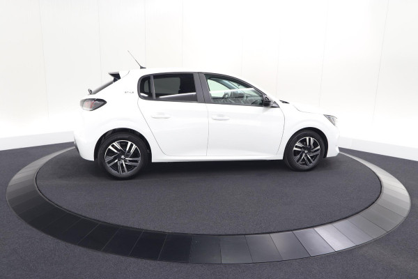 Peugeot 208 1.2 PureTech Style | Parkeersensoren | Navigatie | Apple Carplay
