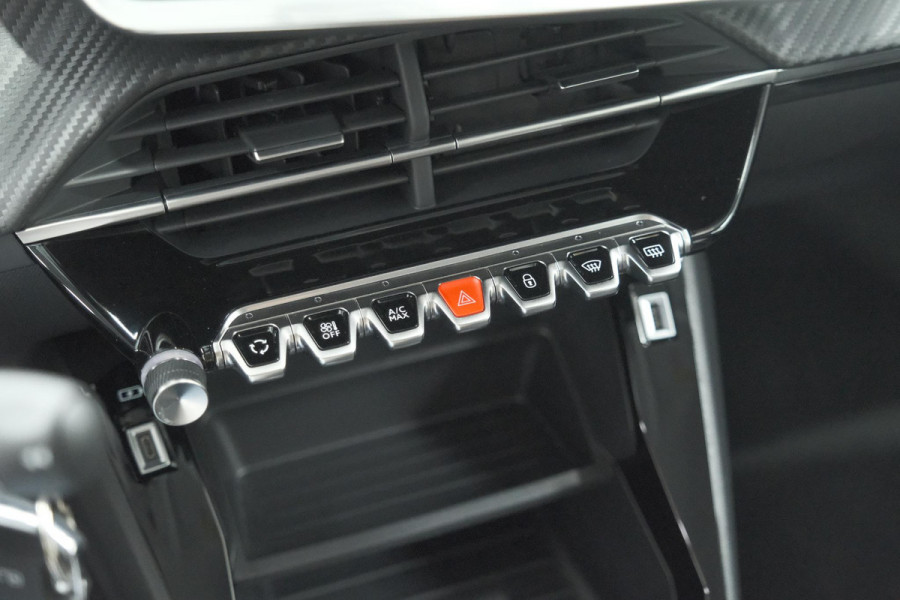 Peugeot 208 1.2 PureTech Style | Parkeersensoren | Navigatie | Apple Carplay
