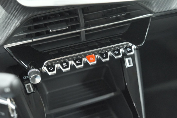 Peugeot 208 1.2 PureTech Style | Parkeersensoren | Navigatie | Apple Carplay