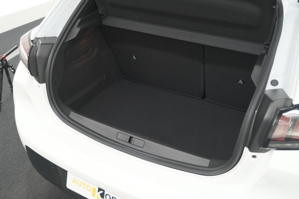 Peugeot 208 1.2 PureTech Style | Parkeersensoren | Navigatie | Apple Carplay