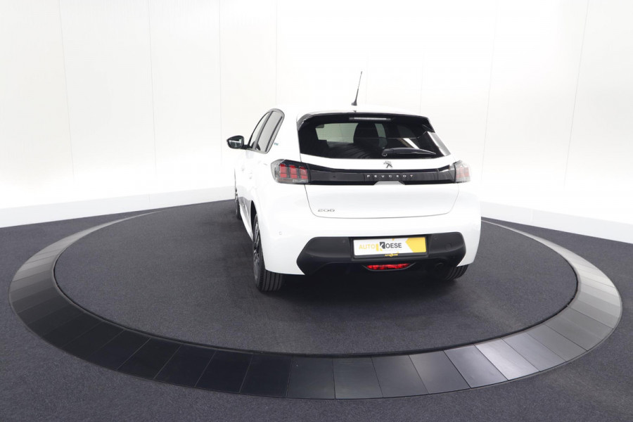 Peugeot 208 1.2 PureTech Style | Parkeersensoren | Navigatie | Apple Carplay