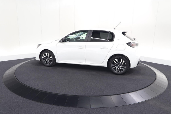 Peugeot 208 1.2 PureTech Style | Parkeersensoren | Navigatie | Apple Carplay
