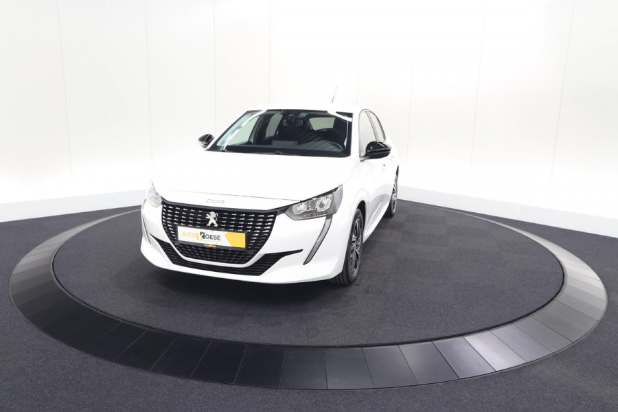 Peugeot 208 1.2 PureTech Style | Parkeersensoren | Navigatie | Apple Carplay
