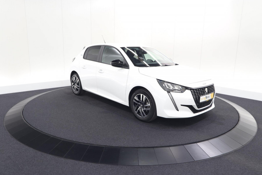 Peugeot 208 1.2 PureTech Style | Parkeersensoren | Navigatie | Apple Carplay