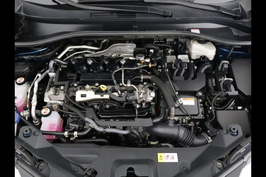 Toyota C-HR 2.0 High Power Hybrid Dynamic Bi-Tone | Navigatie | Parkeersensoren | Dodehoek detectie | Stoelverwarming |