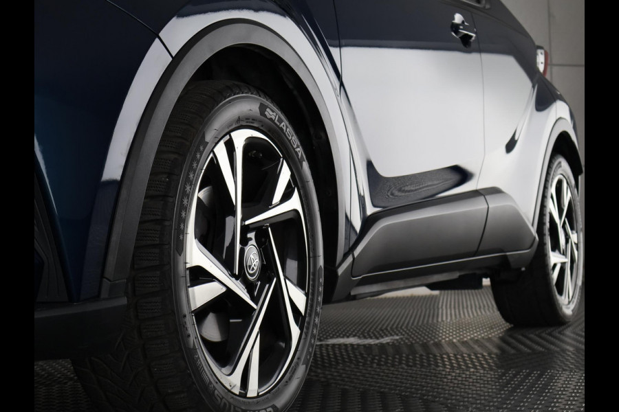 Toyota C-HR 2.0 High Power Hybrid Dynamic Bi-Tone | Navigatie | Parkeersensoren | Dodehoek detectie | Stoelverwarming |