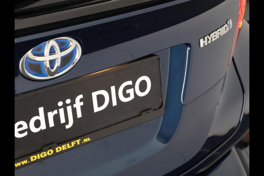 Toyota C-HR 2.0 High Power Hybrid Dynamic Bi-Tone | Navigatie | Parkeersensoren | Dodehoek detectie | Stoelverwarming |