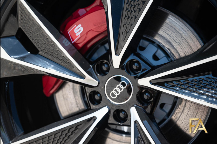 Audi A6 Avant 55 TFSIe Quattro S Line Competition