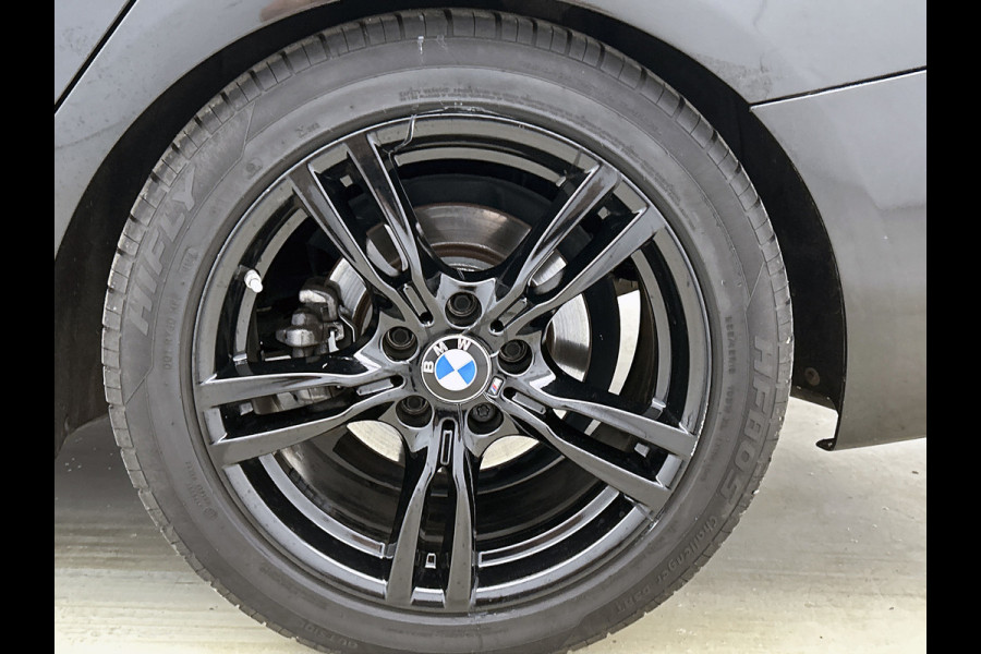 BMW 3-serie 320i xDrive High Executive M-pakket (Goed OndH, Panorama, Camera, StoelV, Lane Assist, Addapt Cruise, Navi Prof, Etc)