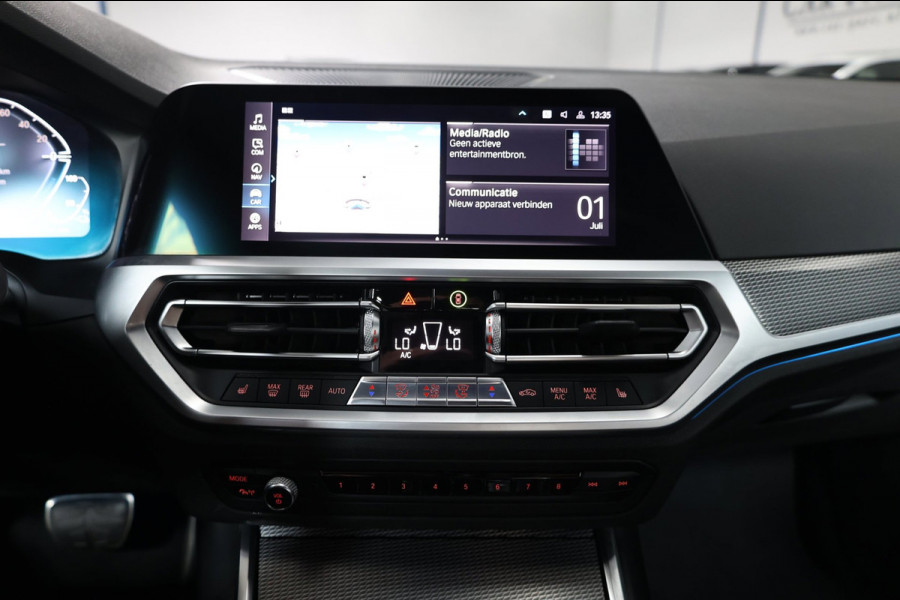 BMW 3-serie 330e M Sport LED/VIRTUAL/SFEER/SCHUIFDAK/LEER+S.VERWARMING/18" LMV/CAM/ACC/ECC/12 MND GARANTIE!
