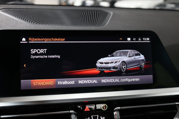 BMW 3-serie 330e M Sport LED/VIRTUAL/SFEER/SCHUIFDAK/LEER+S.VERWARMING/18" LMV/CAM/ACC/ECC/12 MND GARANTIE!