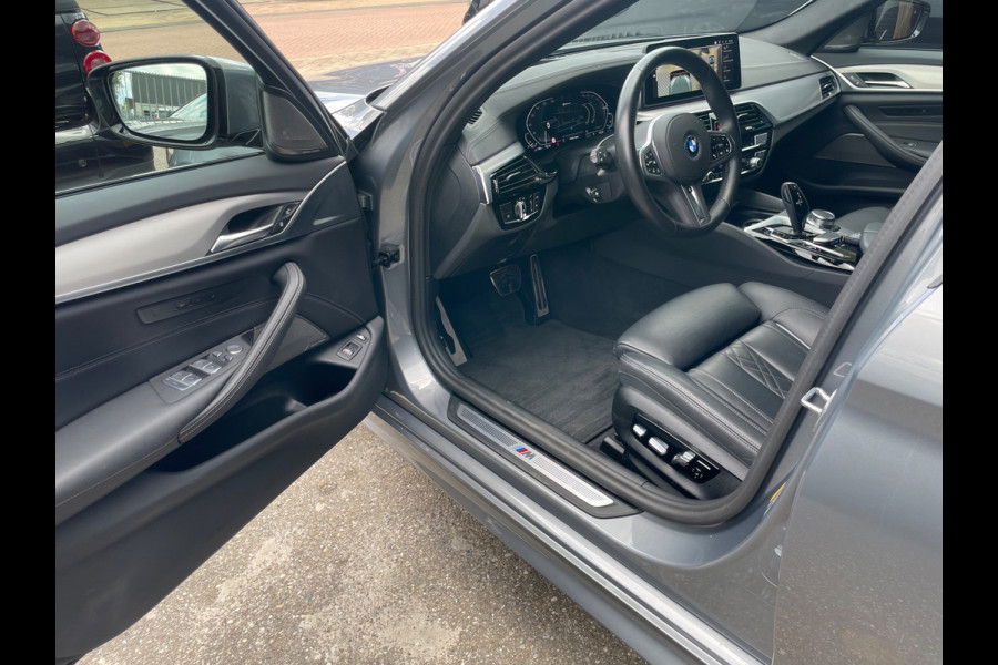 BMW 5 Serie Touring 530e High Executive Laser Led Panorama M-pakket 19inch breedset memory orig NL Geleverd NAP compleet!