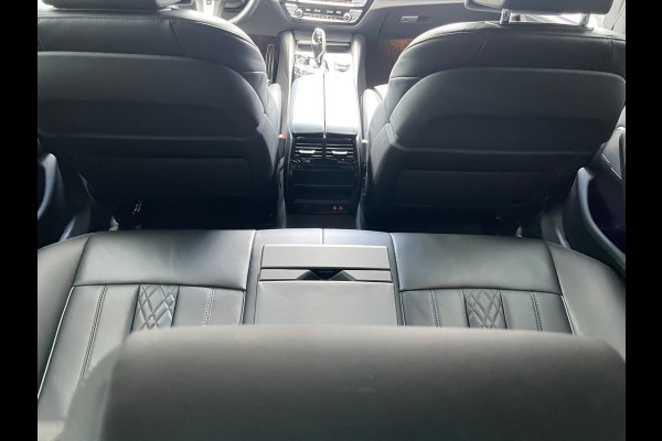 BMW 5 Serie Touring 530e High Executive Laser Led Panorama M-pakket 19inch breedset memory orig NL Geleverd NAP compleet!