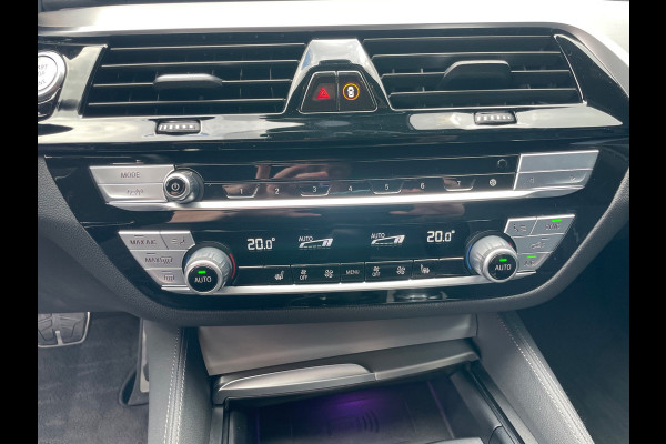 BMW 5 Serie Touring 530e High Executive Laser Led Panorama M-pakket 19inch breedset memory orig NL Geleverd NAP compleet!
